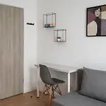 Nowa Praga Modern Apartment